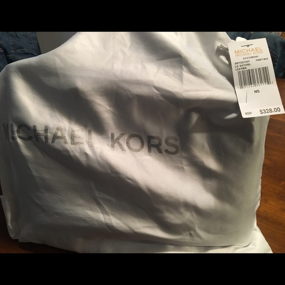 Michael Kors Large Satchel - Picture 3 of 7